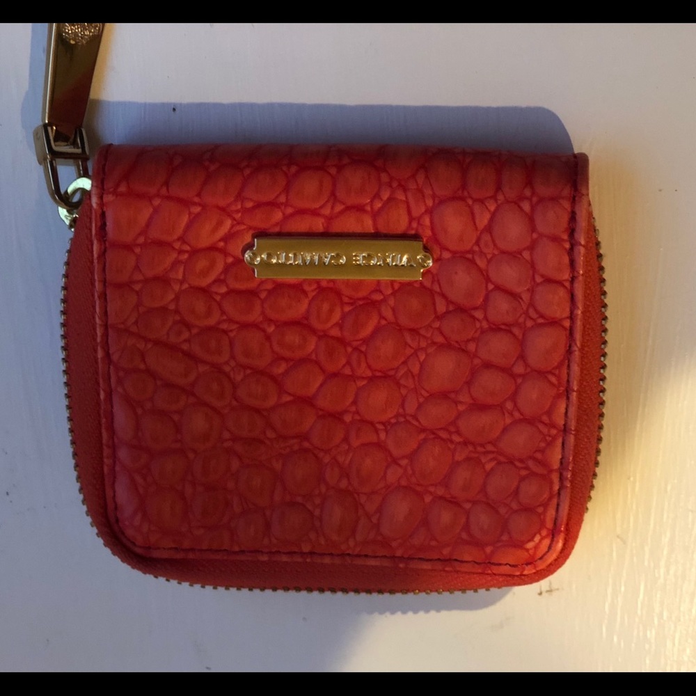 Final Sale ❤️ Vince Camuto change purse